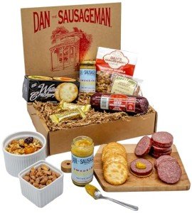 Dan the Sausageman Klondike Gourmet Meat Snack Box with Summer Sausage, Sweet Mustard, Water Crackers, Honey Roasted Peanuts, Addiction Granola, Almond Roca – 7-Piece Items Holiday Box