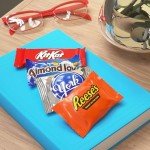 HERSHEY'S Assorted Chocolate Flavored Candy Party Pack, 30.22 oz