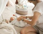 Kodomoore Diaper Caddy Organizer, Empty Gift Basket for Newborn Essentials, Baby Storage Basket, Stylish Gift Bag for Baby Shower, Boys and Girls – Small, White and Beige Brown