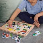 Melissa & Doug Farm Animals Sound Puzzle - Wooden Peg Puzzle With Sound Effects (8 pcs)