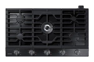 SAMSUNG 36" Built In Smart Gas Cooktop with Illuminated Knobs, 5 Burners, Black Stainless Steel, NA36N6555TG/AA