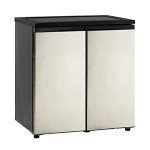 Avanti RMS551SS 5.5 Cf Refrigerator Freezer