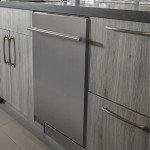 ZLINE 24 in. Top Control Dishwasher in Stainless Steel with Stainless Steel Tub