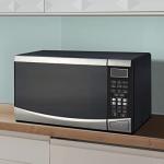 West Bend WBMW92S Microwave Oven 900-Watts Compact with 10 Power Levels and 6 Pre Cooking Settings, Speed Defrost, Electronic Control Panel and Glass Turntable, 0.9-Cu.Ft, Stainless Steel
