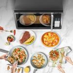 Countertop Microwave Ovens 0.7 Cu. Ft. 700 Watts Microwave Oven With LED Lighting,Turntable and Child Lock,Compact Microwave Perfect for Apartments and Dorms,Easy Clean Interior, Black