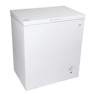 Koolatron Deep Freezer - Chest Freezer, 1 Wire Basket, Garage Ready, Meat Storage, Front Drain, Congelador For Home, Apartment, Basement, Dorm, Cottage, Manual Defrost, Stand Up, 5.0 Cubic Feet, White