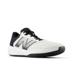 New Balance Men's 696 V6 Tennis Shoe, White/Black, 9 Wide