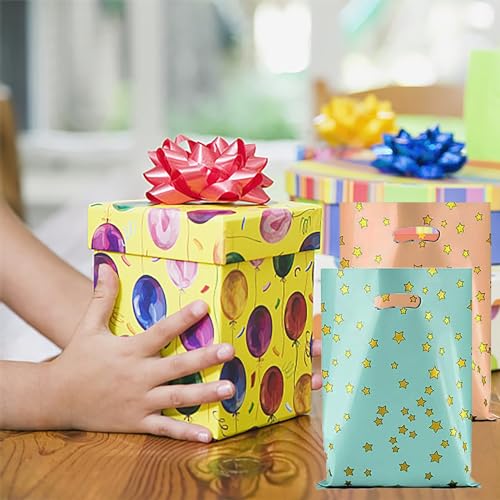 25 Party Favors Candy Bags with Star Pattern