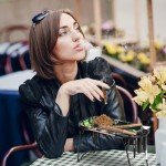 SafeDelux Metal Rolling Tray with Cone Loader 8.5"x3.8" for King Size & 1 1/4 Pre Rolled Cones,Pre Rolled Paper & Foldable Stand - Smoking Trays Accessories for Travel & Home