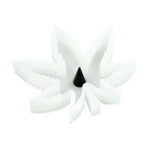 Glow in the dark Silicone white marijuana leaf shaped ashtray