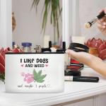SEAOYOZO Dog Weed Lover Gifts Cute Makeup Bag Accessories for Women Girl Funny Dog Mom Gifts Cosmetic Bag for Female Her Girl Niece Travel Toiletry Bag for Dog Owner