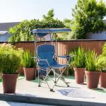 Quik Shade MAX Shade Relaxing Chair With Cup Holders, Foldable, Aluminum, Blue