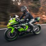 VEVOR Motorcycle Helmet, Modular, Adult Motocross Dirt Bike Helmet with Large Clear Visor, Comfortable Motorbike Racing Street with Detachable Liner for Men & Women, DOT Approved, (Matte Black, L)