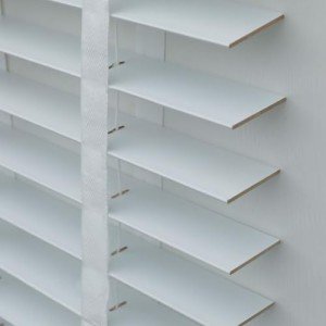 Cordless Wood Blinds, Window Blinds, Wood Blinds, Window Shades Custom Size W20~72" × H30~82" Light Filtering Blinds for Bedroom, Bathroom, Living Room, Glass Door Interior Windows(White)
