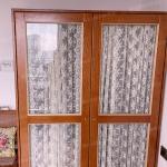 Grandma's big wardrobe French retro double door wardrobe solid wood gauze curtain American glass cabinet small apartment bedroom