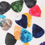 Redpepper Guitar Picks Set – 32 Colorful Plectrums