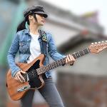 Rayzm Adjustable Guitar Strap with Pick Pocket