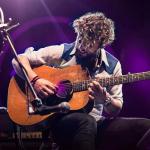 LED Light-Up Guitar Pick for Enhanced Performance