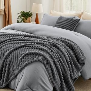 Bedsure Queen Comforter Set 5 Pieces - Bed in a Bag with Fleece Throw Blanket and Decorative Pillow, Lightweight Bedding Comforter Sets, All Season Bedding, Dark Grey