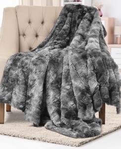 Everlasting Comfort Soft & Comfortable Gray Faux Fur Throw Blanket for Couch - (50"x65") Minky & Fluffy Fall Blankets & Throws, Plush Fuzzy Cover for Bed, Sofa & Living Room - Cozy Home Decor