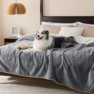 Bedsure Waterproof Blanket for Bed - Sherpa Fleece Waterproof Dog Blankets for Large Dogs, Pet Blankets for Bed/Couch/Dog Crate, Soft Plush Reversible Furniture Protector, King Size, 108"x86", Grey