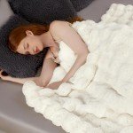 Touchat Luxury 1000GSM Faux Rabbit Fur Throw Blanket, Super Heavy Warm Cozy Blankets for Couch Bed Sofa, Bubble Plush Fuzzy Elegant Soft Reversible Mink Blanket for Living Room Bedroom, Cream White