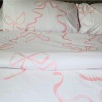 Luxape Elegant Bow Bedding Sheets Set – 1 Flat Sheet - 1 Fitted Sheet - 2 Pillowcovers - Coquette Aesthetic, Pink - Soft, Breathable & Cozy Sheet - Bow Girly - Bow Decor (Pink Bows, Twin)