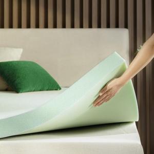 ZINUS 3 Inch Green Tea Memory Foam Mattress Topper, Smaller, More Convenient WonderBox Packaging, Pressure-Relieving Layers, CertiPUR-US Certified, Queen