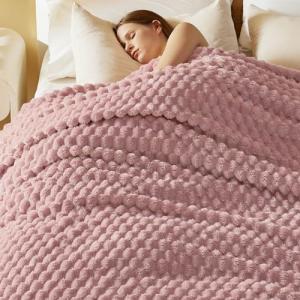 Bedsure King Size Blanket for Bed - 350GSM Super Soft Cozy Blankets for Women Men Girls as Gifts, GentleSoft Large Fuzzy Fleece Throw for Bedroom Home Decor, Pink, 108x90 Inches