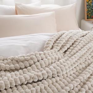 PHF Luxury Soft Fleece Blanket King Size, No Shed No Pilling, 380GSM Fluffy Cozy Throw Blankets for Bed, 108"x90",Lightweight Warm Bedding for Home Decor, Ideal Gift for Women, Oak