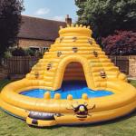 Water Leisure and Entertainment Round Back Above Ground Swimming Pool Floats Multi-person Inflatable Floating Bed with Pillows