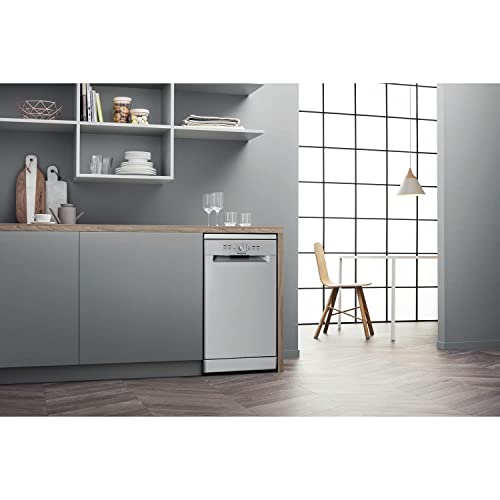 Hotpoint Freestanding HSFE1B19SUKN Slim 45cm 10 Place Dishwasher - Silver
