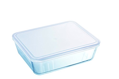 Pyrex Rectangular Dish with Plastic Lid 1.5L