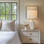 USumkky 24 inch Vintage Ceramic Table Lamp - Single Farmhouse Rustic Bedside Lamp with Natural Textured Finish, Nightstand Lamps for Living Room, Bedroom, End Table