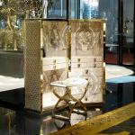 Italian light luxury jewelry cabinet dresser floor-to-ceiling bedroom villa luxury house with makeup stool jewelry cabinet