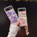 for Moto Razr 40,Motorola Moto Razr 2023 Case,Cute Luxury 3D Crystal Rhinestone Diamond Flowers Sparkle Stunning Stones Pearl with Wrist Strap Women Girls for Motorola Razr 2023