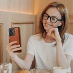 DJDUCK Designed for Moto G Play 2024 Case Wallet with Card Holder, [RFID Blocking Leather Protection] [Magnetic Clasp Cover] Shockproof Men Women Cases for Moto G Play 2024 Light Brown