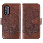 Asuwish Phone Case for Motorola Moto Edge 2022/MotoEdge 5G UW 2022 Wallet Cover with Tempered Glass Screen Protector and Flower Flip Credit Card Holder Cell Gen 3 XT2205-1 XT2205-2 6.6 Women Men Brown