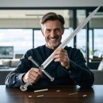 Reobrix Sword Building Sets for Adults, Cool Narthil 99024 Collectible Build and Display Model, Anime-Style Cosplay Toy Sword Home Office Decor, Ideal Gifts for Adults Boys Girls 14+ (521 PCS)