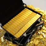 Mini Gold Bar Replica - 24K Gold-Plated Alloy Collectible, Decorative Display Model for Home/Office, Investment Prop Gift (Reali