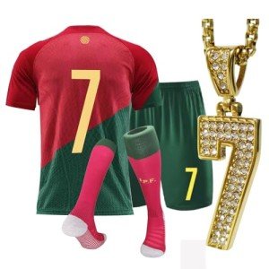 URAISEUS Boy's soccer jersey kids children's sportswear youth football uniforms with socks and #7 necklaces (7-8years/ szie22)