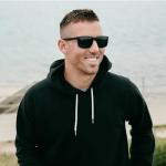 Blenders Eyewear Mesa – Polarized Sunglasses – Modern Wraparound Frames – 100% UV Protection – For Men – Victory Lane