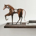 SunBlogs Art Metal Horse Statue Decor, Handmade Strong Modern Horse Sculpture Handicraft, Rustic Metal Statue Decorations Gift for Home Office Desk Figurine (Brown)