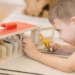 Melissa & Doug Take-Along Show-Horse Stable Play Set With Wooden Stable Box and 8 Toy Horses