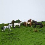 UANDME 8PCS Big Mare and Stallion Toy Figures, Plastic Horse Figurines, Animal Toys for Girls and Boys, Club Cake Topper Party Decoration