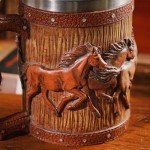 LAUGOKOBE Wooden Barrel Horse Beer Mug, 20oz Stainless Steel Horse Beer Stein Coffee Cup Horses Lover Gifts for Birthday Christmas, Renaissance Accessories Halloween Party Decoration Drinkware Gift