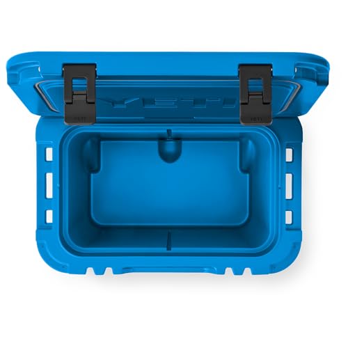YETI Roadie 32 Wheeled Cooler - Big Wave Blue