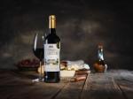 Bordeaux Red Wine Gift Set in Wooden Box