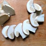 Wooden Mushroom Brush with Nylon Bristles, 5.5 cm