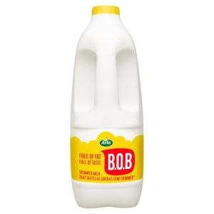 Arla BOB Skimmed Milk, 2L